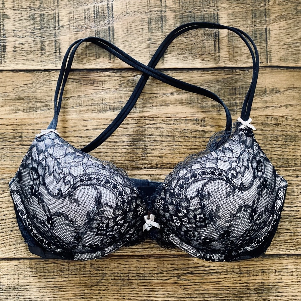 Victoria’s Secret Push-Up Bra 32D